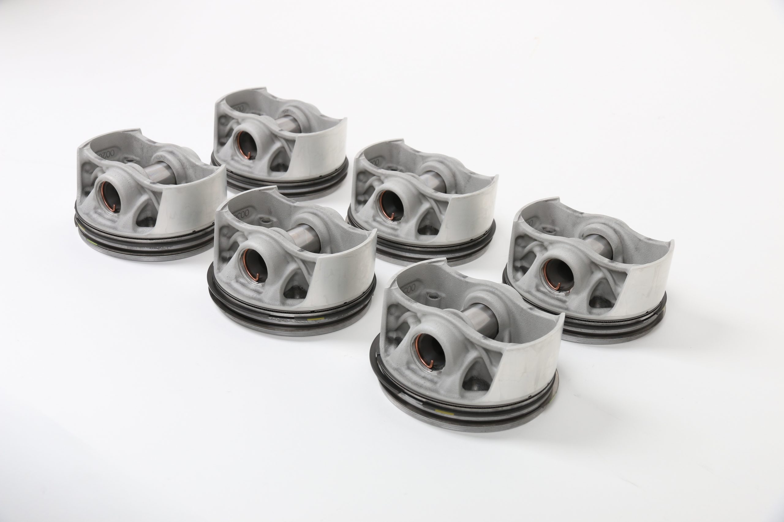 MAHLE produces high-performance aluminum pistons using 3D printing for the first time