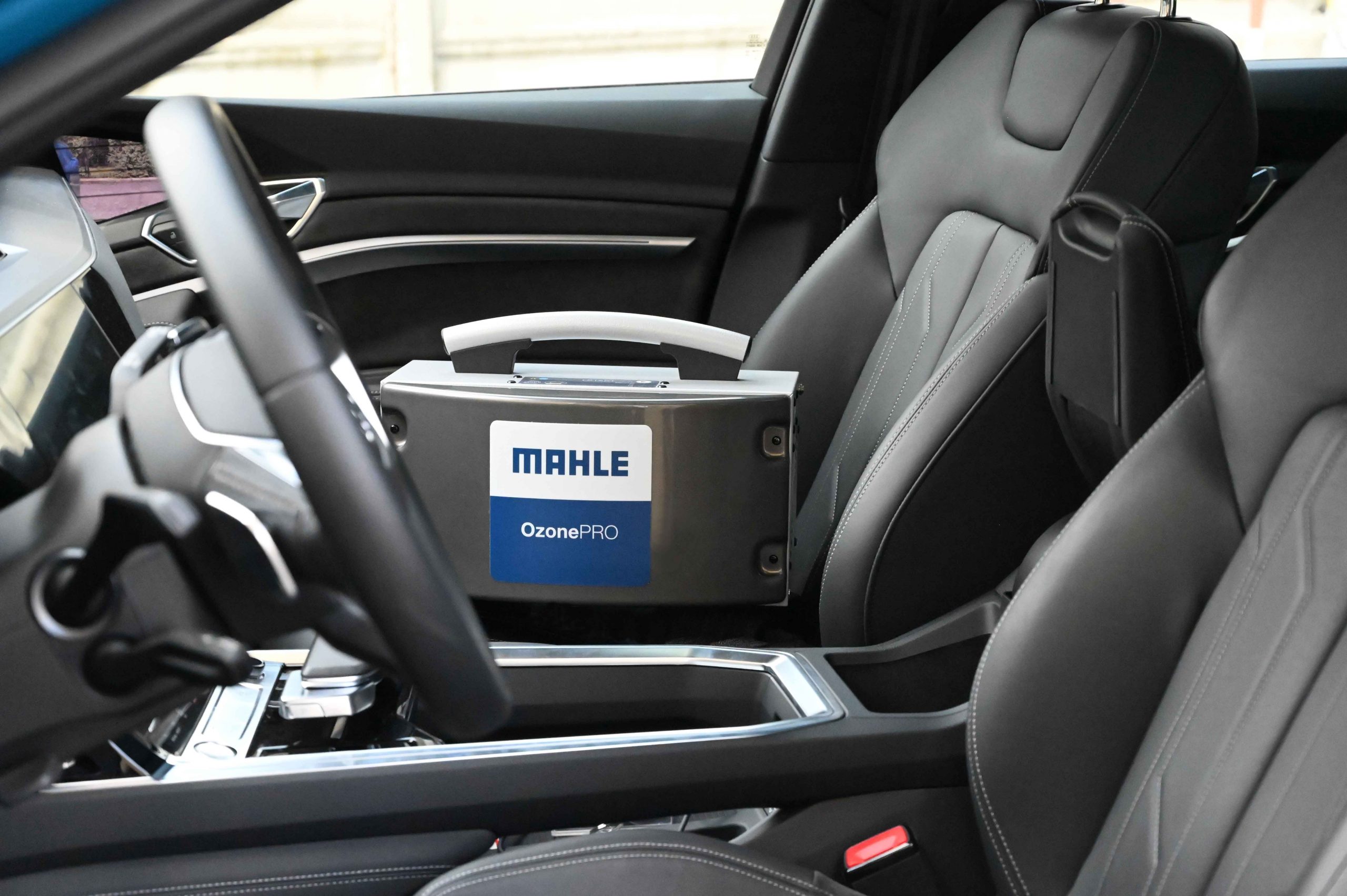 MAHLE OzonePRO: no chance for germs, viruses, or odors