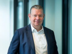 Prof.Dr.Peter_Laier_CEO_press